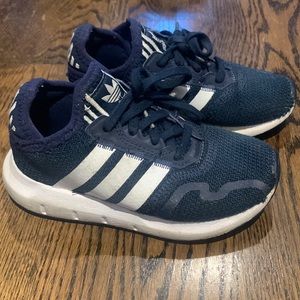 Adidas Racer toddler sneakers